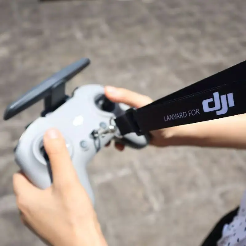 حزام رقبة مع غطاء حماية مقاوم  - مراجعة Drone Controller Hood وسعره